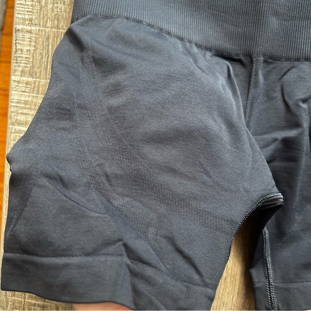 Gymshark Bike Shorts - Picture 3 of 7